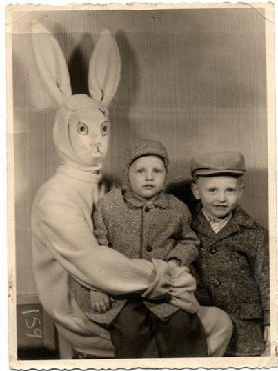 01-horrifying-vintage-easter-bunnies-e1456946544360