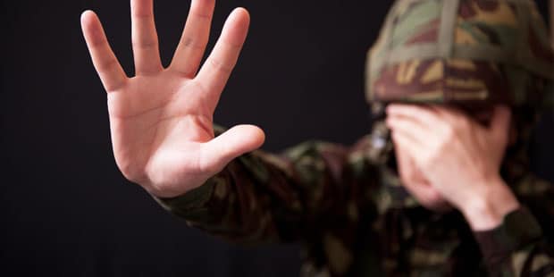 posttraumatische-belastungsstoerung-trauma-soldat
